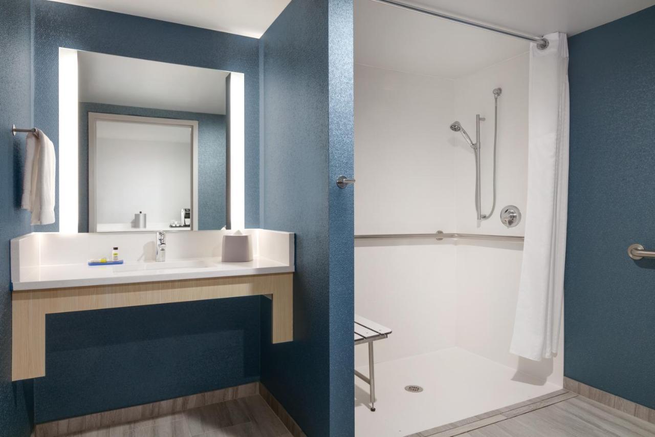 Holiday Inn Express Hotel & Suites Norfolk Airport By Ihg Ngoại thất bức ảnh