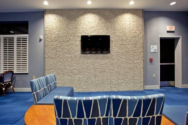Holiday Inn Express Hotel & Suites Norfolk Airport By Ihg Ngoại thất bức ảnh