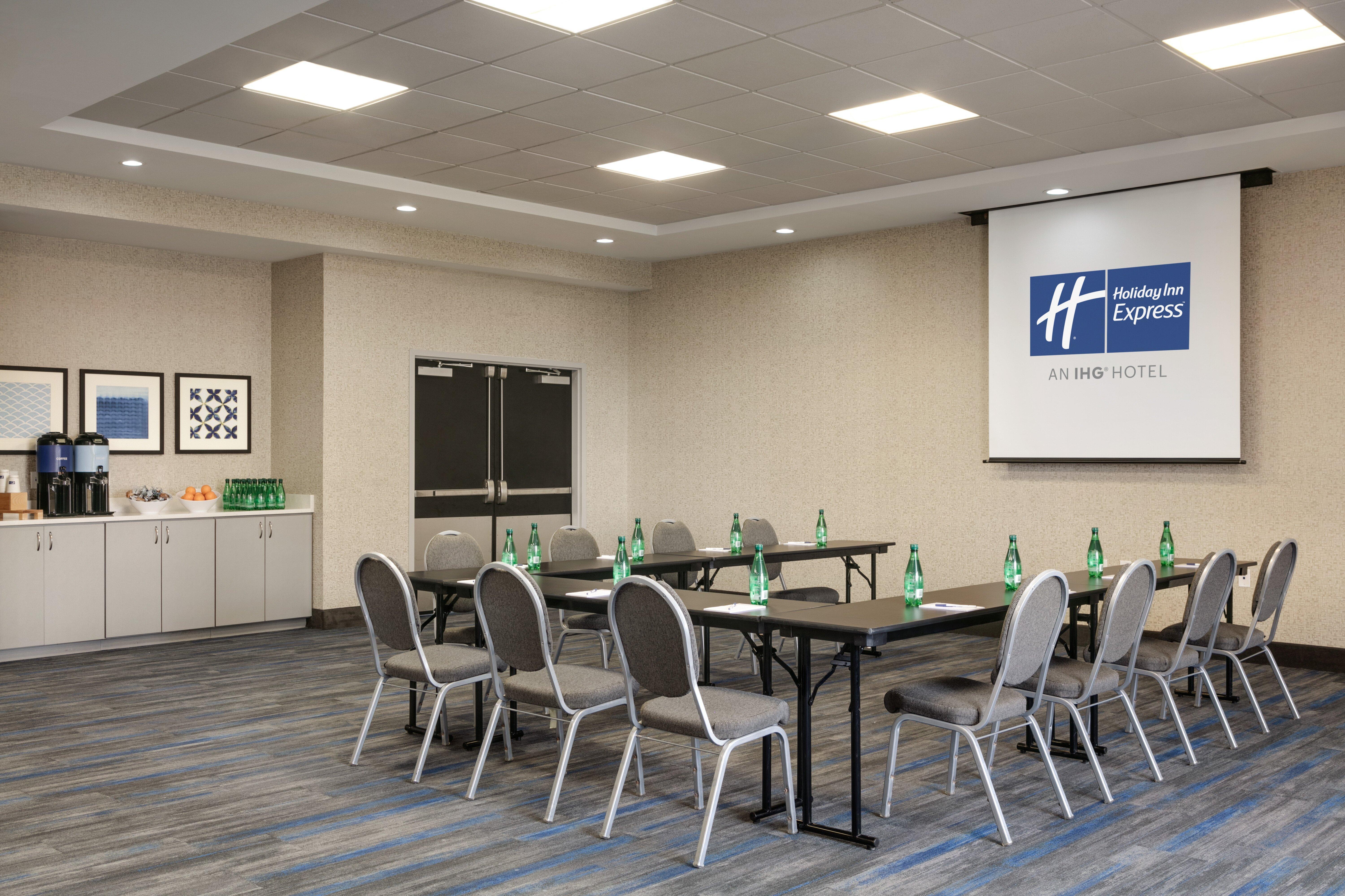 Holiday Inn Express Hotel & Suites Norfolk Airport By Ihg Ngoại thất bức ảnh
